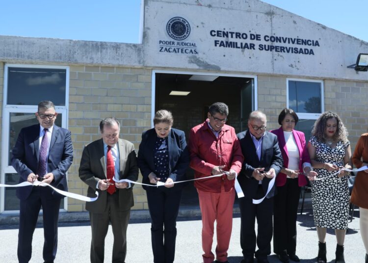 Inauguran el magistrado Arturo Nahle y el alcalde Saúl Monreal, el Cecofam Fresnillo