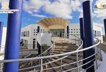 Desinterés del rector para apoyar a estudiantes; renuncia director del CASE