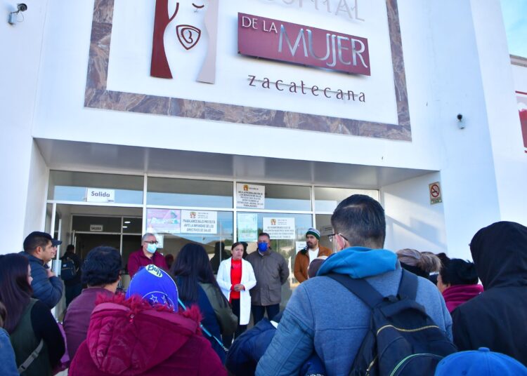 Municipio de Guadalupe entrega bonos en hospitales