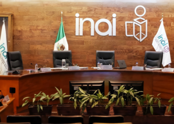 Código político: Controversia en el INAI