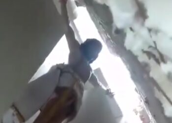 ¿Milagro? Crucifijo se mantiene intacto pese a derrumbe en SLP