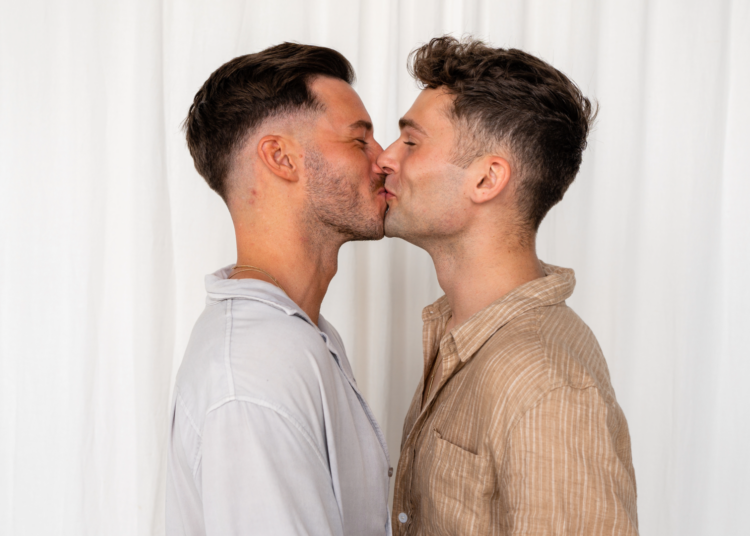 El Vaticano acepta la bendición de parejas homosexuales sin considerarlas matrimonio