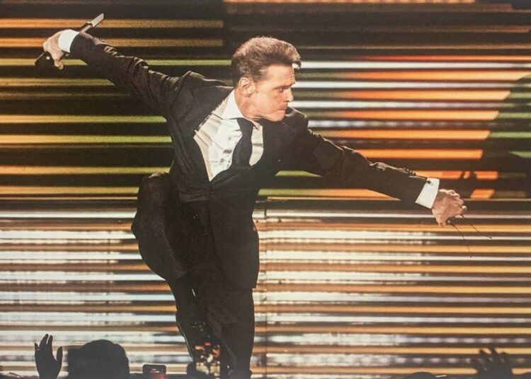 “No culpes a la lluvia”: Luis Miguel cancela concierto en Querétaro