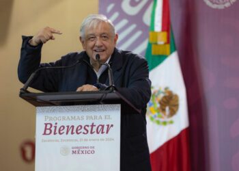 Quien me va a sustituir, va a ser igual o mejor que yo: López Obrador