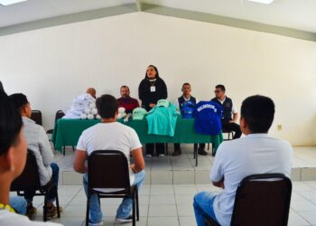 Entregan uniformes deportivos en Centro de Internamiento Juvenil