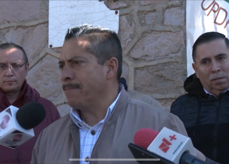 Colegio de Bachilleres hacen paro de labores por falta de pago