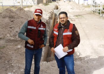 Mantiene Pepe Saldivar supervisión de red de drenaje en colonias de Guadalupe