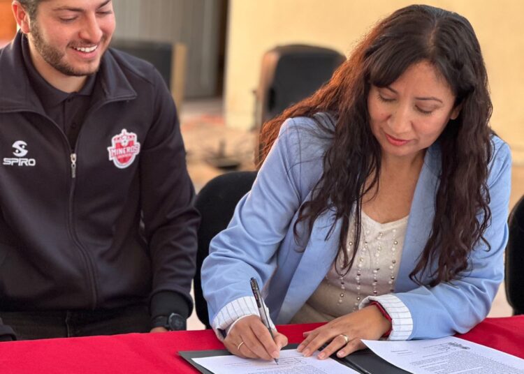 Cancha de la Secundaria Constituyentes en Jerez, lleva el nombre de Mineros