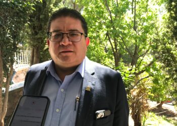 Hay demandas que no dependen de mi, dice el rector ante peticiones de mujeres universitarias