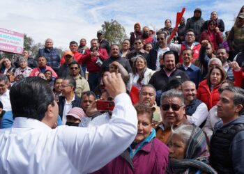Roberto Luevano Ruiz se registra como precandidato por Guadalupe