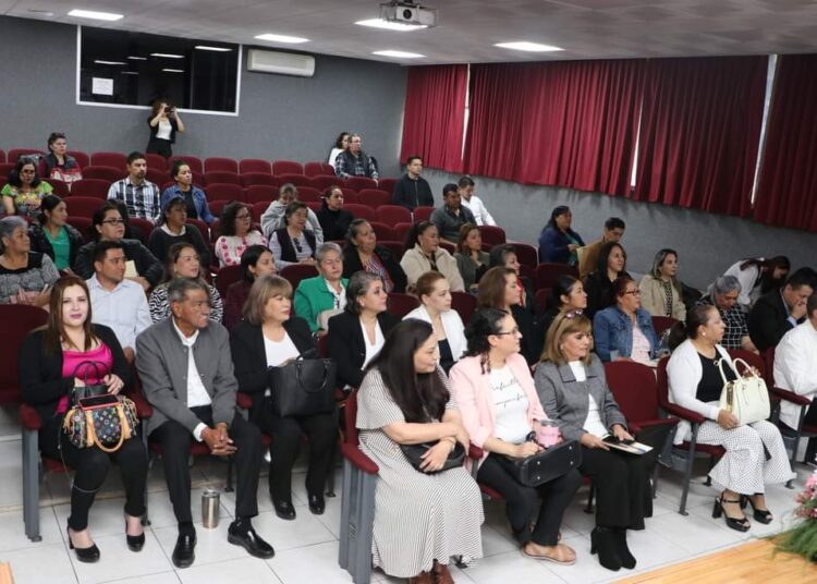 Inició diplomado para personas en la atención y cuidado de adultos mayores