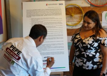 Firma Pepe Saldivar Pacto por la Primera Infancia; compromiso con niños guadalupenses