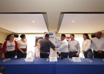 Miembros de la Cofradía San Juan Bautista respaldan a Miguel Varela en campaña