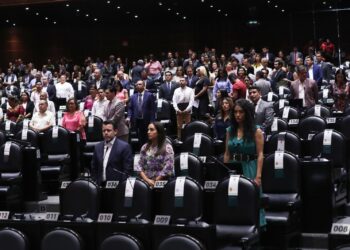 Posponen votación de reforma para crear fondo de pensiones por dictamen modificado