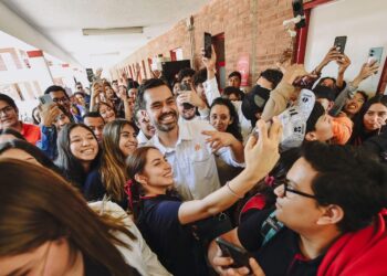 Niega UAZ espacio a Máynez; la UAD le abre la puerta para el diálogo con estudiantes