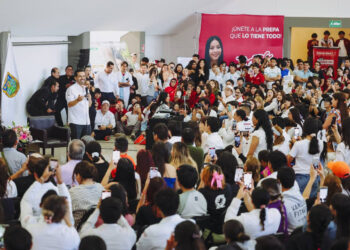 El rector de la UAZ confunde autonomía con la subordinación política: Álvarez Máynez