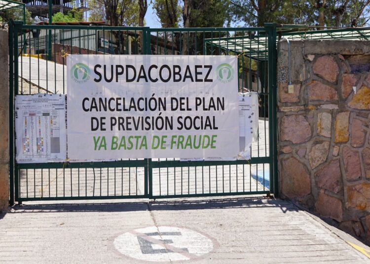 Sin solución conflicto en el Cobaez; bloquean acceso a Secretaría de Finanzas