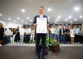 Pablo Lemus recibe constancia de gobernador electo en Jalisco
