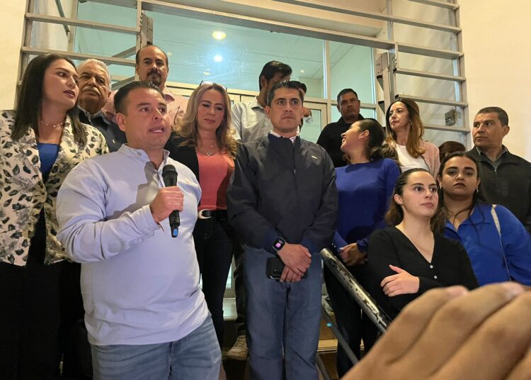 Miguel Varela presenta juicio de revisión constitucional ante el TRIJEZ