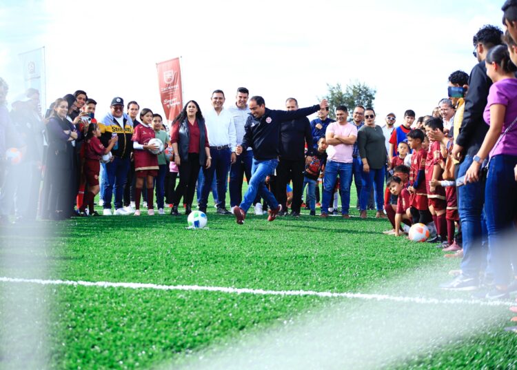 Entregan cancha de fútbol Soccer rehabilitada en Unidad Deportiva de Guadalupe