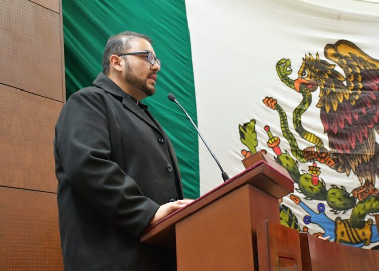 Propone diputado morenista reducir financiamiento a partidos para apoyar al Issstezac