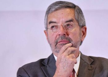 PODER Y DINERO/ De La Fuente: trompos en la uña