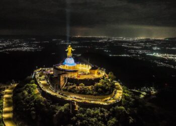 Iluminación escénica y rehabilitación integral del monumento a Cristo Rey en Guanajuato