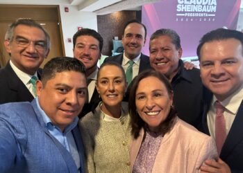 Claudia Sheinbaum se reune con gobernadores y gobernadoras, le plantean temas prioritarios