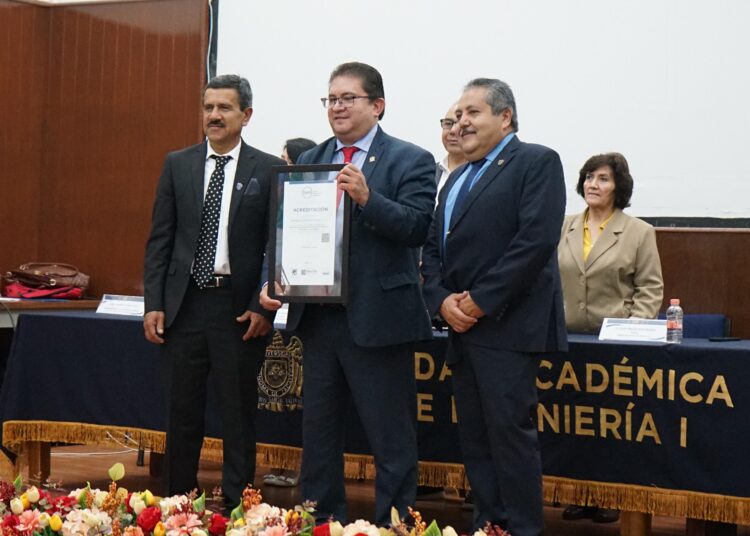 Ingeniería UAZ recibe acreditación de los CIEES como programa de calidad