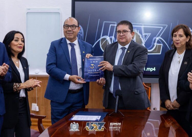 Entrega Rector de la UAZ su 3er Informe; “ha sido un año complejo y de logros”