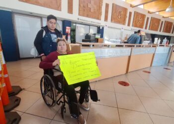 Trabajadora con discapacidad la discriminan y la presionan en Seguridad Vial