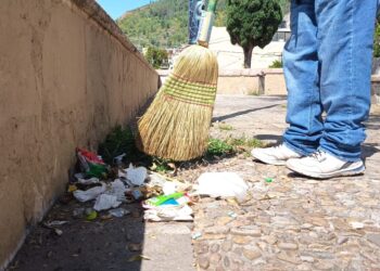 Realizan limpieza de calles y plazuelas del centro histórico de Zacatecas