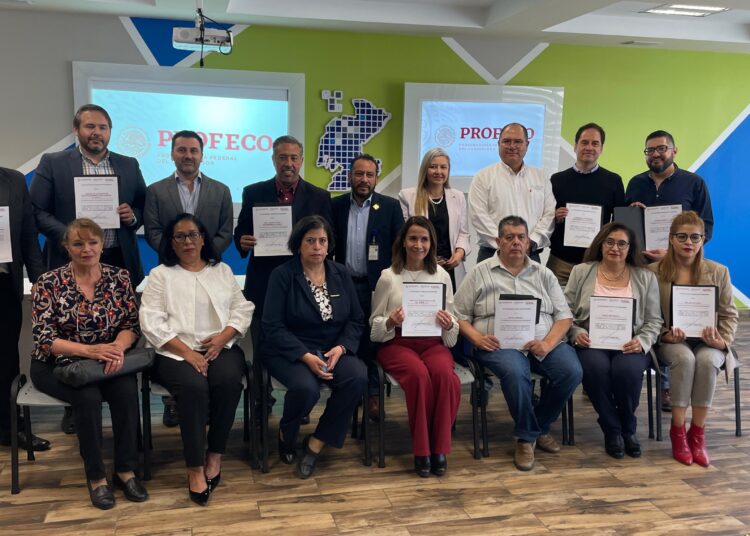 Entrega PROFECO certificaciones a empresas que las coloca como negocios de calidad