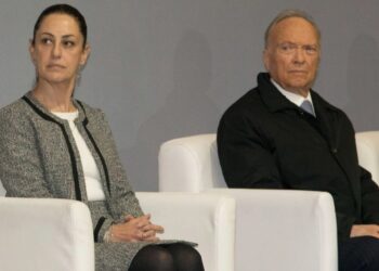 Alejandro Gertz Manero continúa al frente de la FGR, informa Sheinbaum