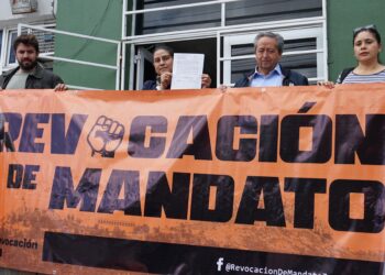 Buscan la revocación de mandato de David Monreal