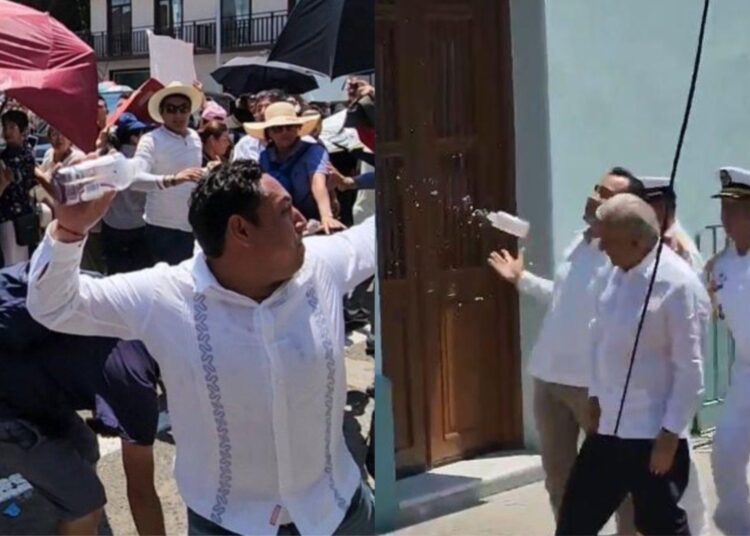Le arrojan botella a AMLO en Veracruz
