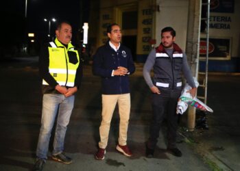 Autoridades quitan publicidad que perdió vigencia en zona urbana de Guadalupe