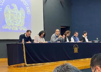 Universitarios discuten la prórroga del periodo rectoral y la crisis financiera de la UAZ
