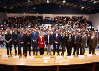 Solo a través de la educación se puede construir un mejor futuro: Varela