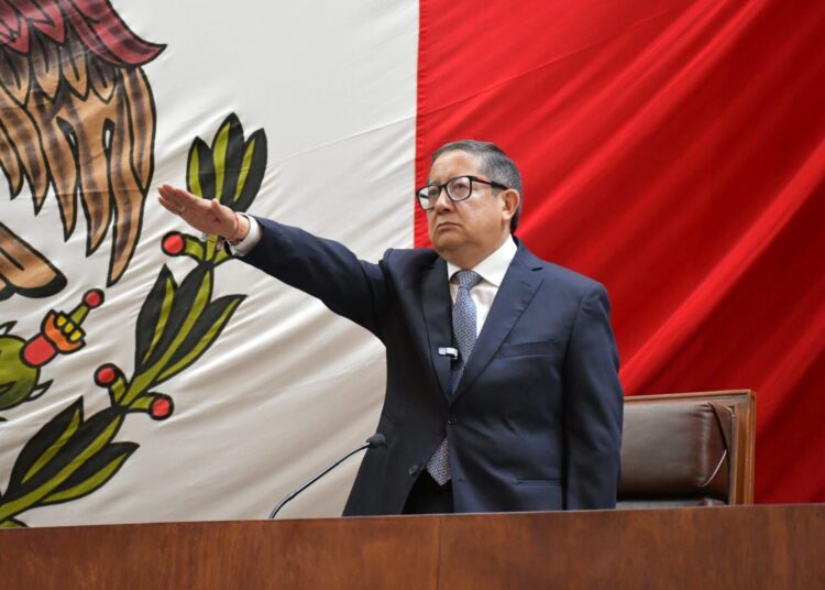 El gobierno no será aval de la UAZ en su deuda con el ISSSTE y Fovissste: Olivares