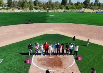 Nueva cancha de softbol se agrega a espacios deportivos rehabilitados en Guadalupe