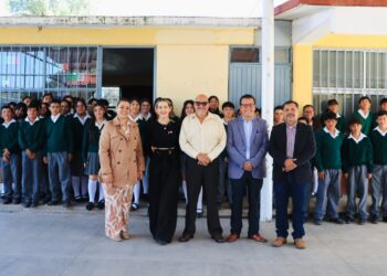En marcha el programa de desayunos calientes en telesecundaria de Machines