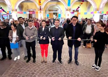 Inaugura Miguel Varela exposición colectiva del Festival de las Calaveras 2024