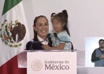 Pequeña ”interrumpe” discurso a Sheinbaum en SLP