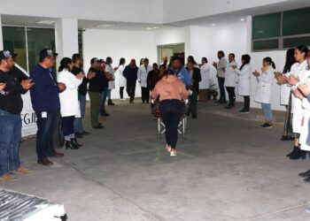 Rinden homenaje a donante de órganos en los Servicios Periciales