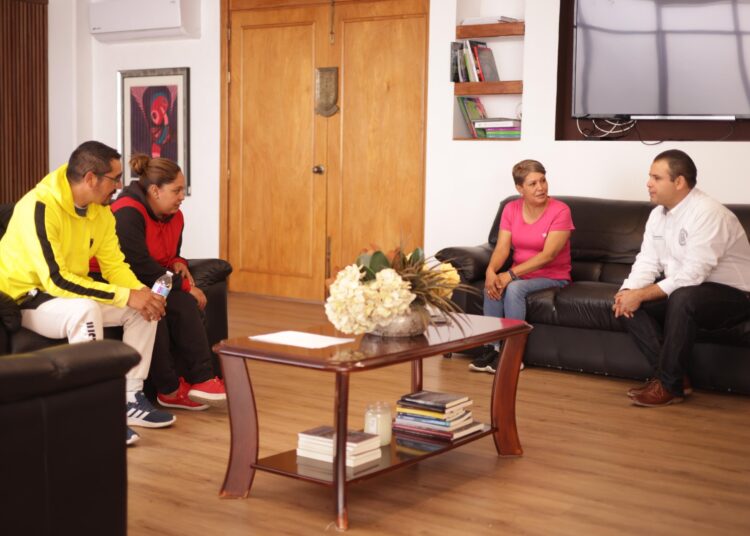 Viernes de audiencia pública en el ayuntamiento capitalino; Miguel Varela atiende a ciudadanía