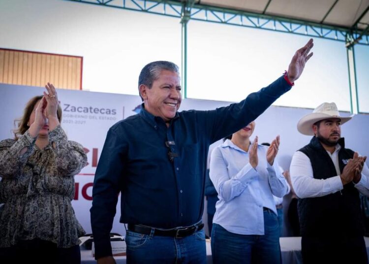 No se vale chantajear con tomar las calles, reclama gobernador a líder del Supdacobaez