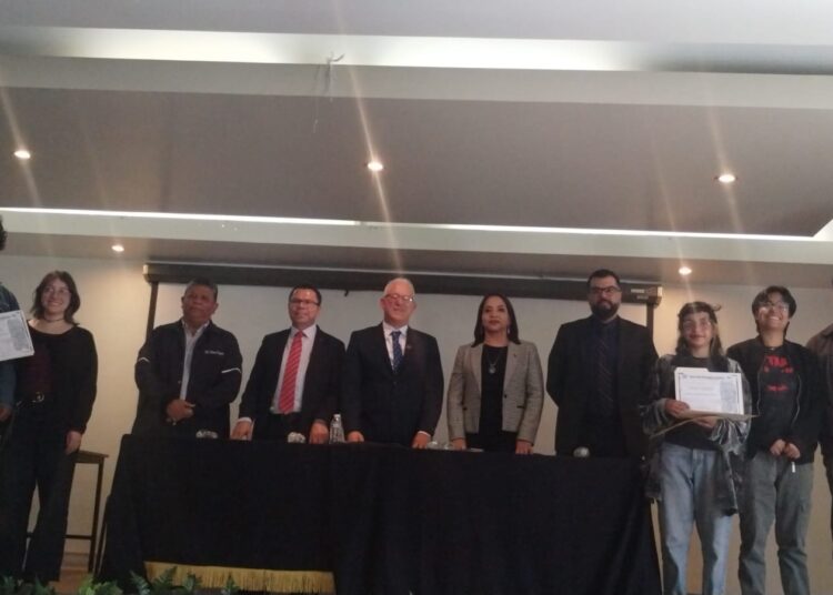 Entregan reconocimientos del proyecto “Arte y Cultura: La Calle es Nuestra, Intervenciones Urbanas”