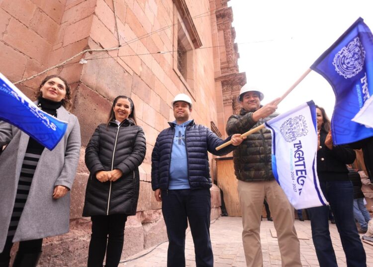 Iniciaron trabajos de reforzamiento de la torre de la catedral barroca de Zacatecas