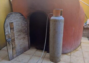 Empresas gasearas reparten tanques perforados y de desecho, advierte Protección Civil